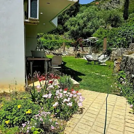 Apartman Studio Artik Retreat 2 *