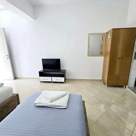Apartman Studio Artik Retreat 2 *