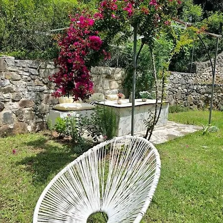 Studio Artik Retreat 2 * Himara